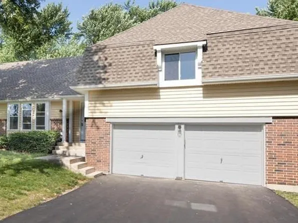 7732 Westgate Dr, Lenexa, KS 66216