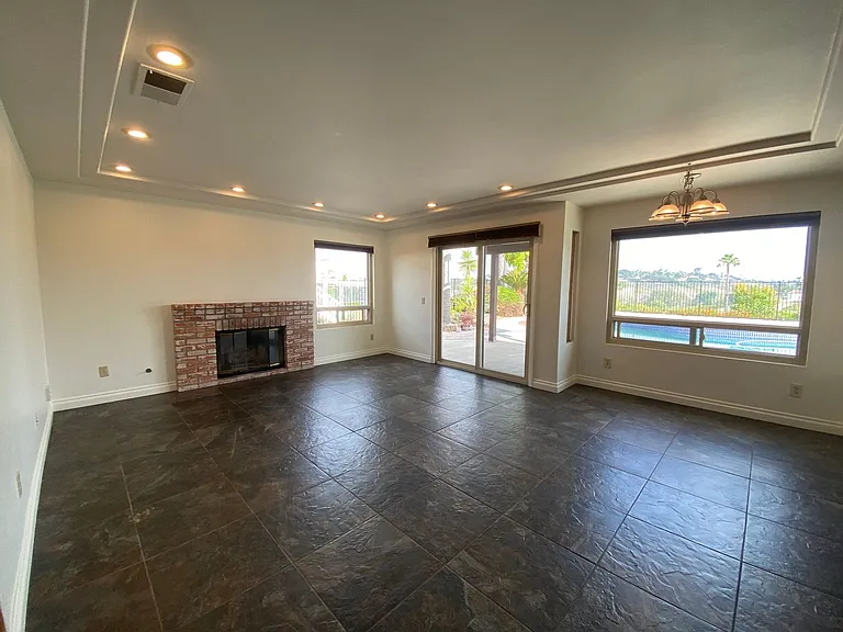 2315 Birdie St — Photo 12