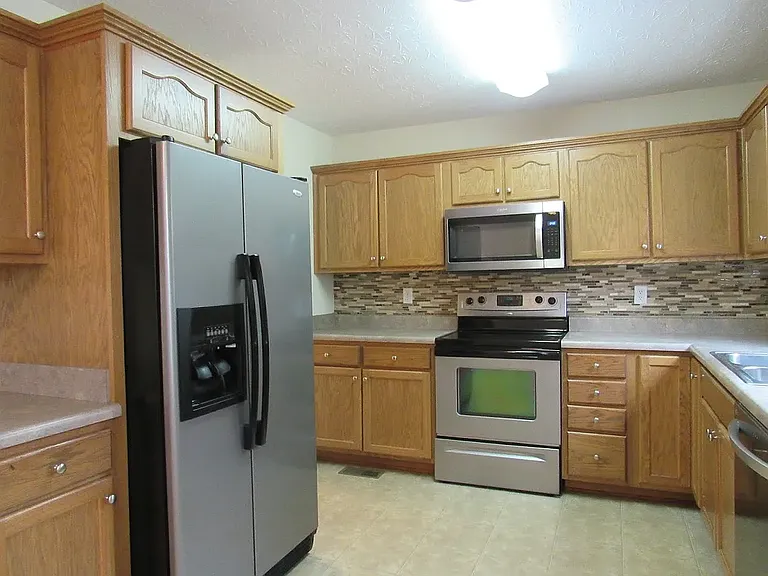 416 Jey Dr — Photo 4