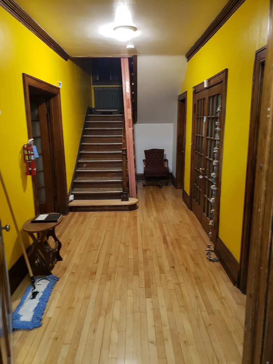 Building Photo - 1123 S 25th St #6