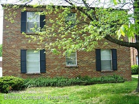 1st image of 3923 Jamieson Ave APT 2W