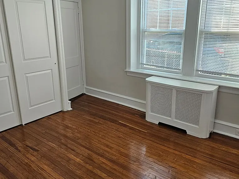 410 Linden St — Photo 18