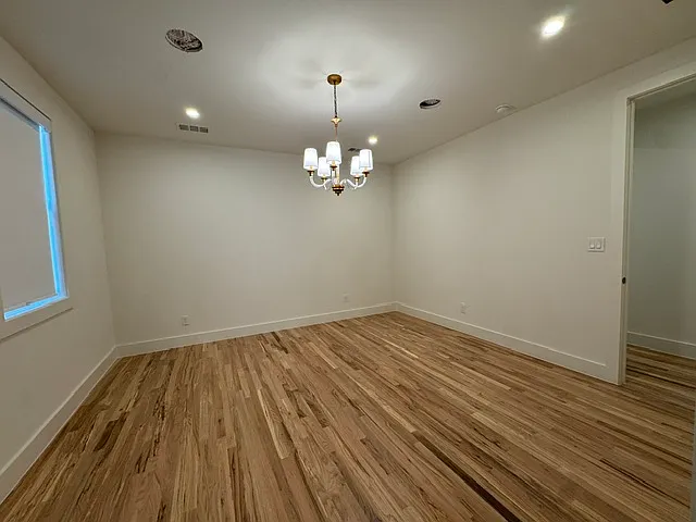 5115 Vanderbilt Ave — Photo 36
