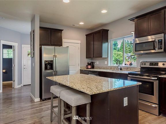 3rd image of 7501 192nd Ave E