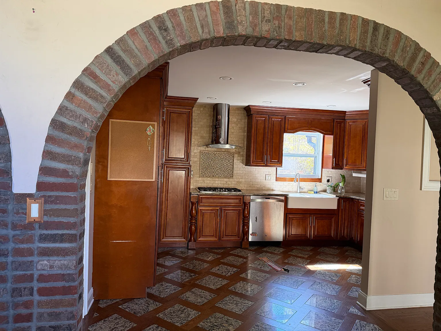 4 bed, 3000 sqft, $2,795 — Photo 4