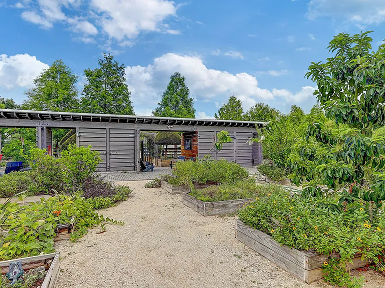 4000 Burdick Loop — Photo 79