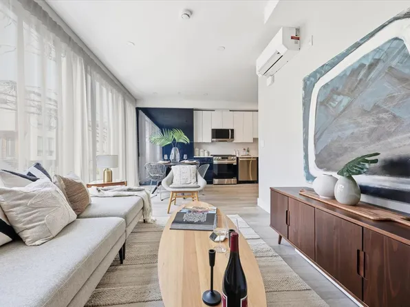 134 New York Avenue image 4 of 31