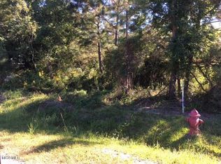 104 Piney Ridge Rd, Waveland, MS 39576