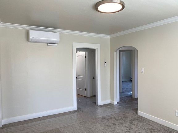 5th image of 122 Nueva Ave #B