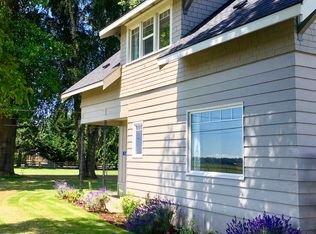 15617 Field Rd, Bow, WA 98232