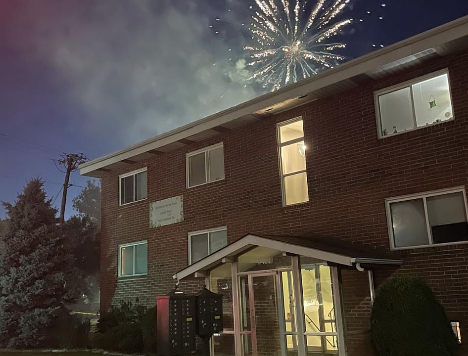 2nd image of 5451 Arsenal St #106