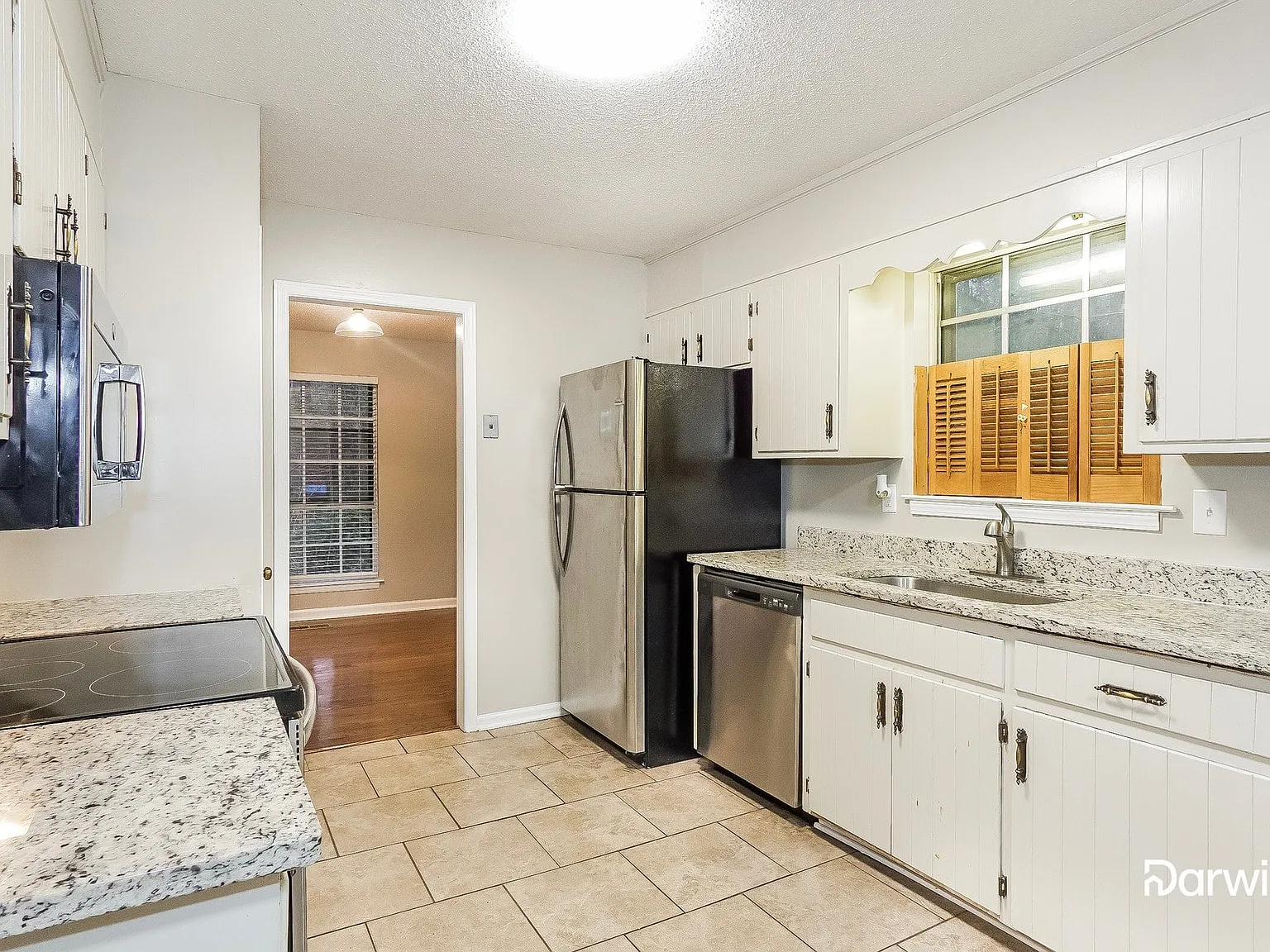 3 bed, 2.0 bath, 1644 sqft, $1,925 — Photo 3
