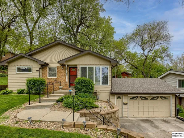 4936 S 78th Ave, Ralston, NE 68127