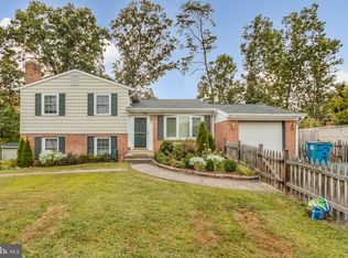 4310 Willoughby Ct, Chantilly, VA 20151