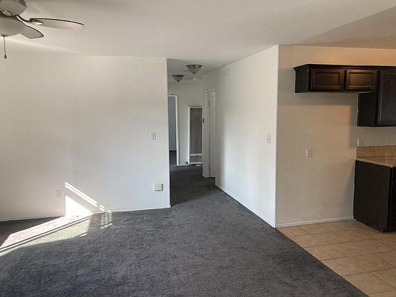 4th image of 119 Douglas St #119