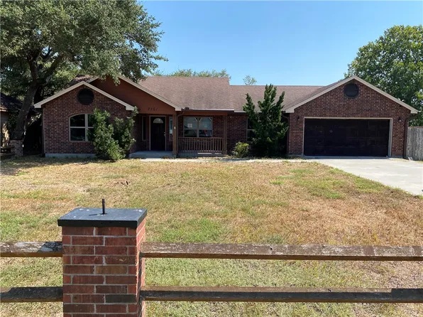2261 Baywood Dr, Ingleside, TX 78362
