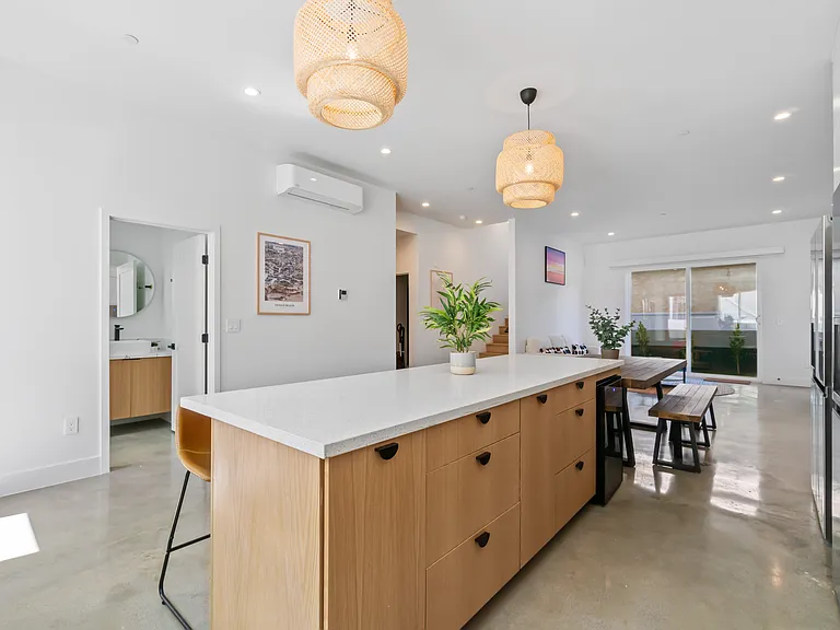 3917 Inglewood Blvd #2-B — Photo 12
