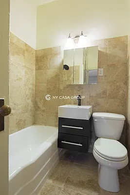 Rented by NY Casa Group | media 16