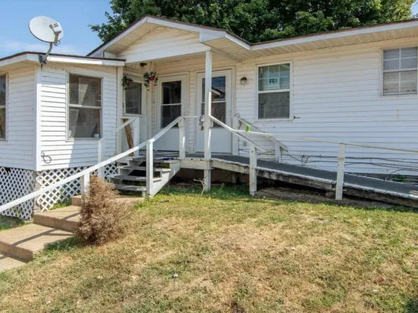 209 Main St N #211, Hornbeak, TN 38232