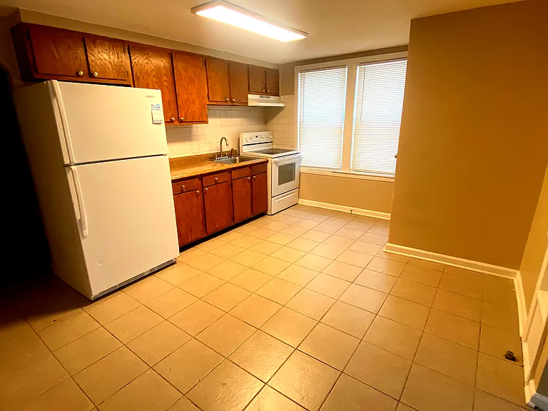 577 E Mapledale Ave #3 — Photo 5