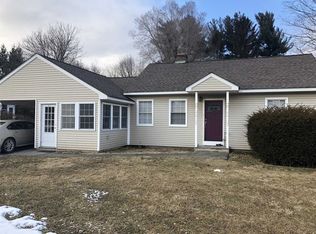 21 Pine Tree Dr, Poughkeepsie, NY 12603