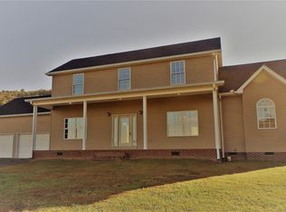 657 Jim Perkins Rd, Bradyville, TN 37026