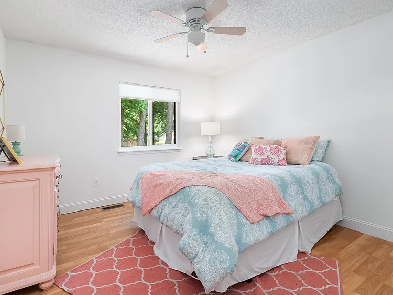 72 Shadowmoss Pkwy — Photo 24