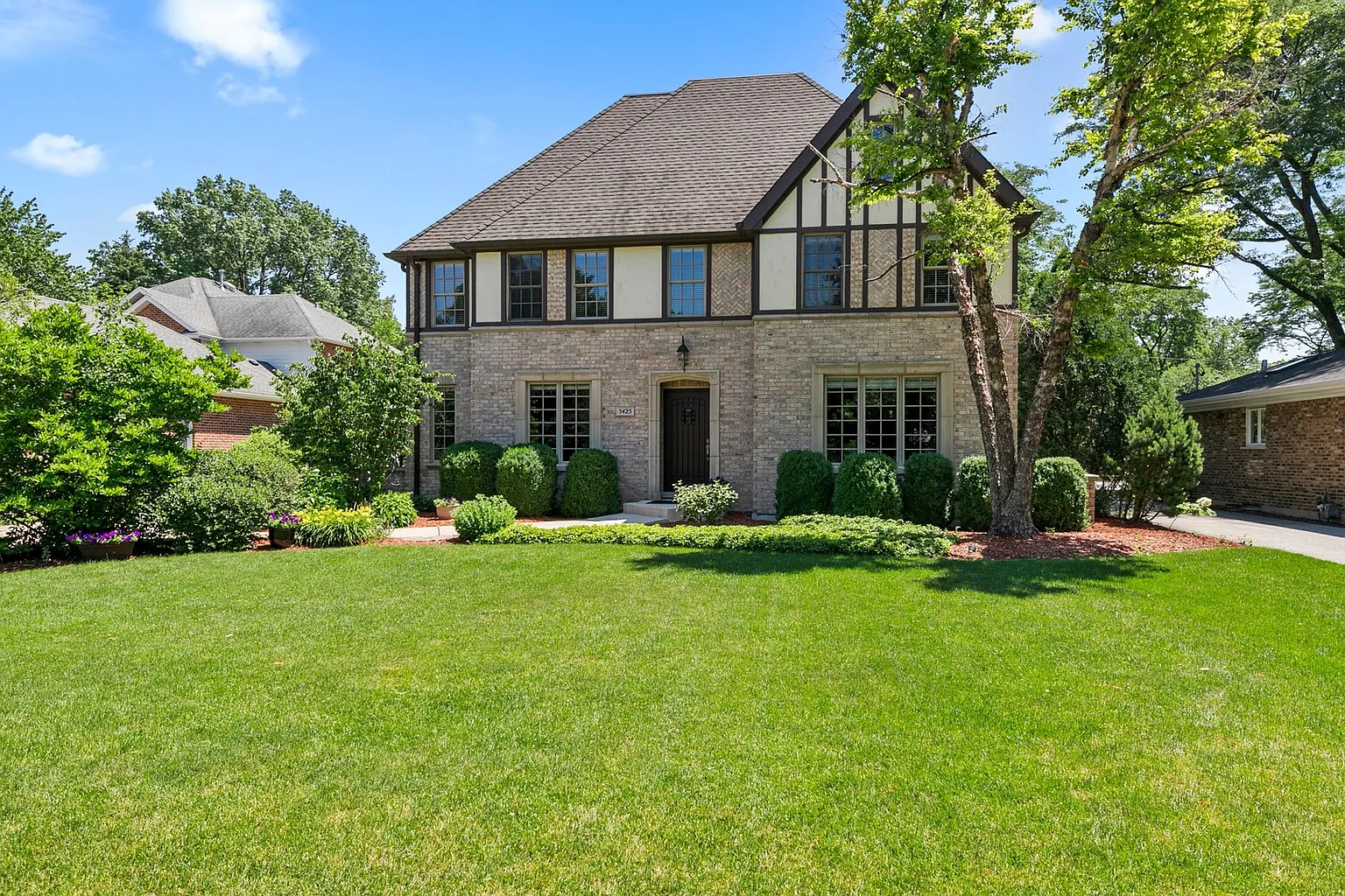 5425 Grand Ave photo 1