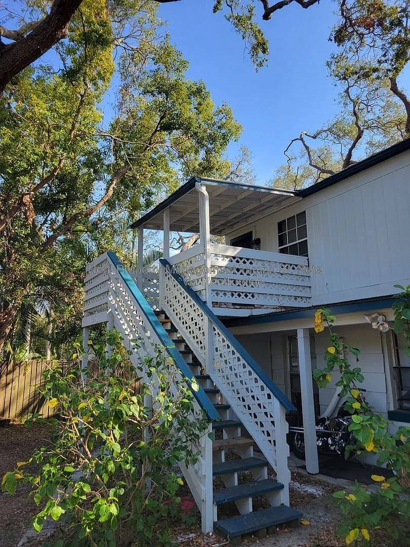 2 bed, 1.0 bath, 600 sqft, $1,295 — Photo 2