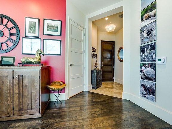 2nd image of 1301 Throckmorton St APT 1901