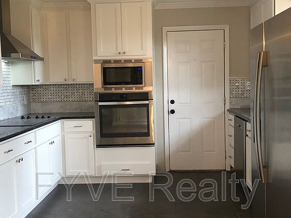 5th image of 7626 Sentry Ln
