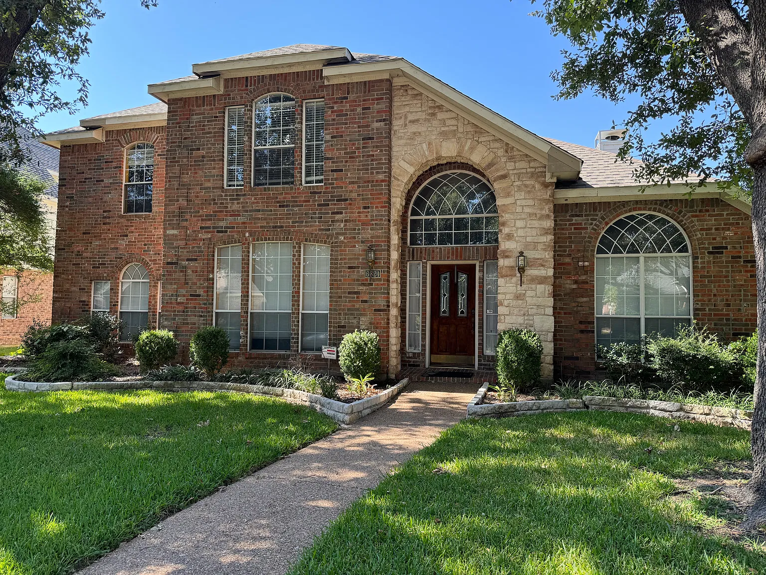 4 bed, 3.5 bath, 3296 sqft, $3,750 — Photo 1