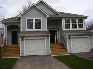 9706 E 24th St S, Independence, MO 64052