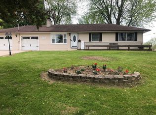 1675 W Maumee St, Angola, IN 46703