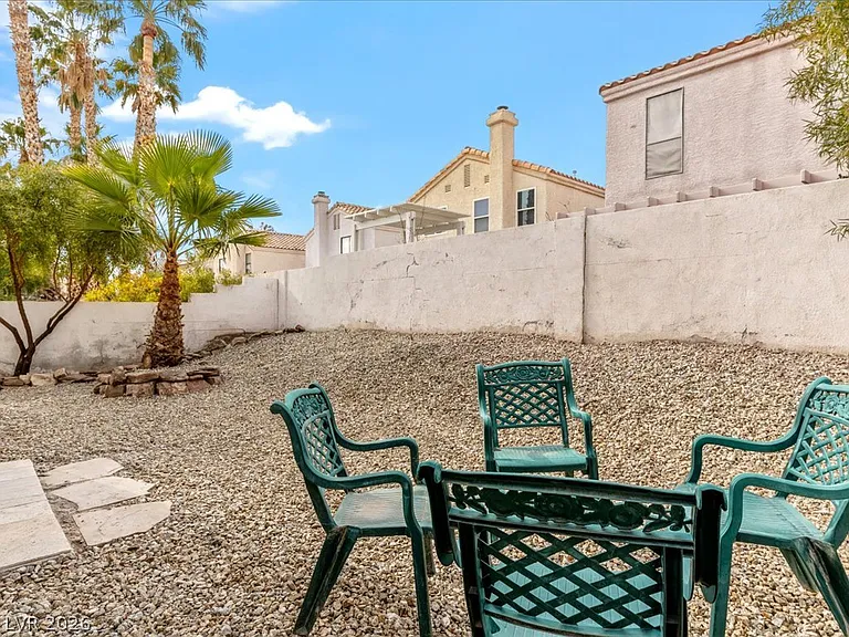 2809 Swallow Point Cir — Photo 24
