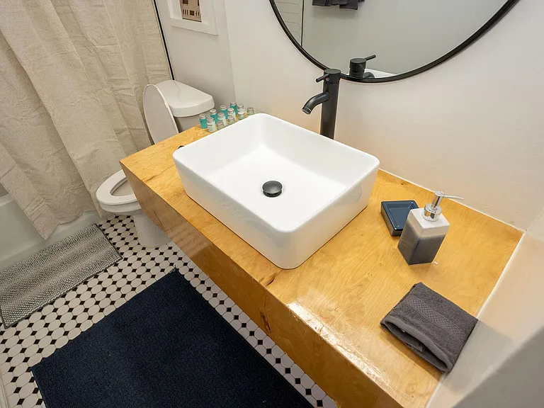 Bathroom in Master Bedroom 1