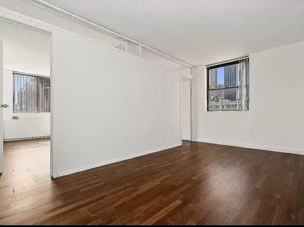 184 Lexington Avenue image 1 of 13