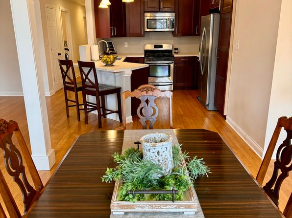 103 N Center St #1