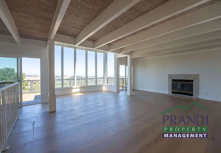 645 Fawn Dr — Photo 4