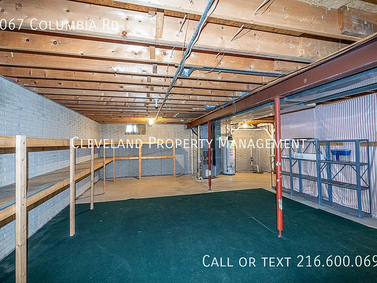 2067 Columbia Rd — Photo 17