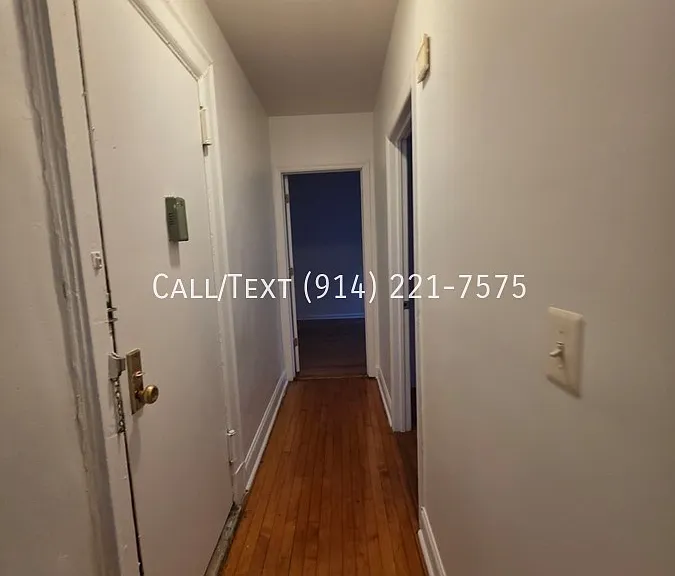 490 S Broadway — Photo 9