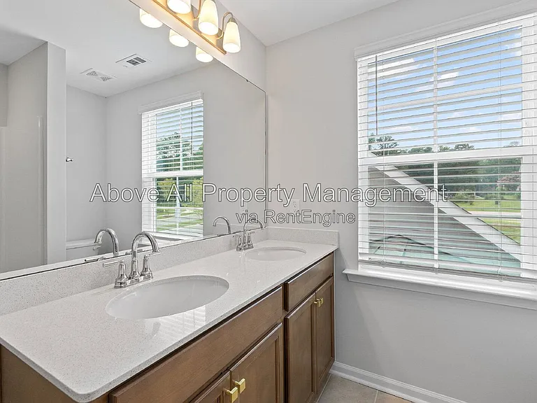 204 White Oak Garden Way — Photo 40