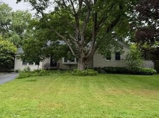 4194 Cameron Dr, Williamsville, NY 14221