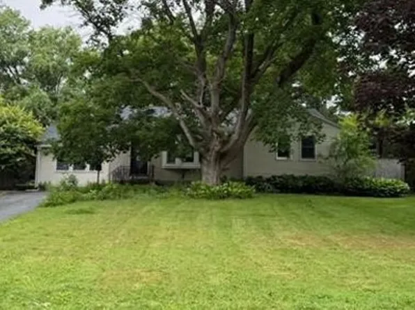 4194 Cameron Dr, Williamsville, NY 14221