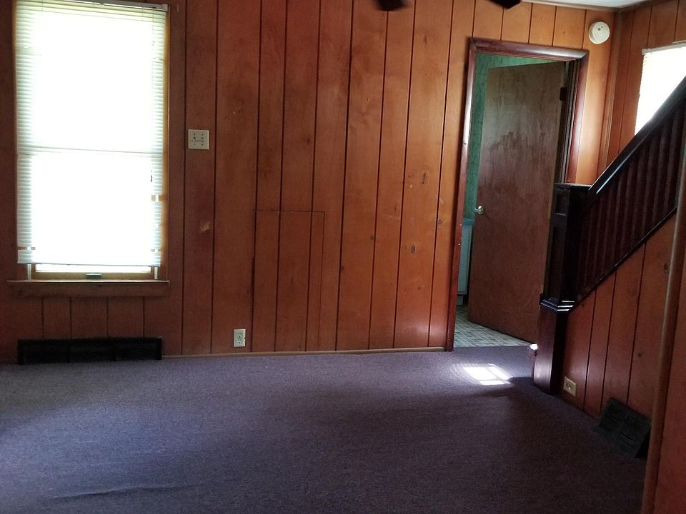 2nd image of 10 Taylor St