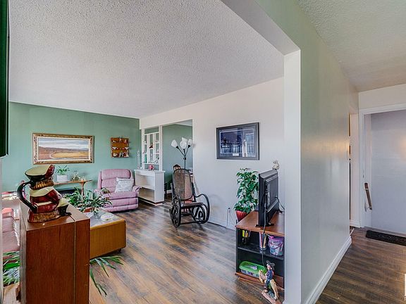 4th image of 7924 144th Ave NW