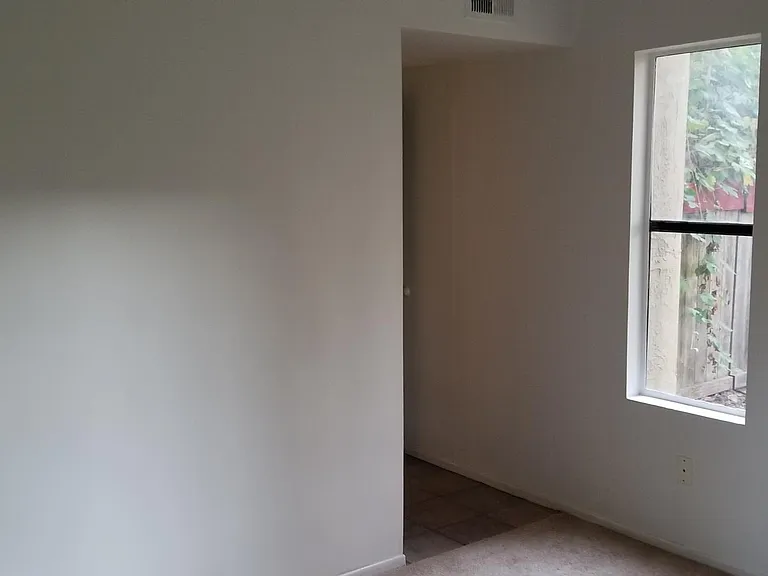 47 Redwood Ct — Photo 10