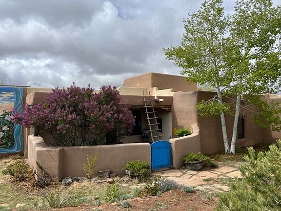 3rd image of 331 Camino Chico