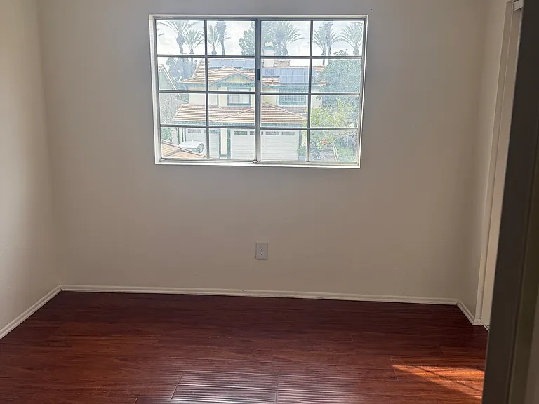 8023 Park Lawn Ct — Photo 13