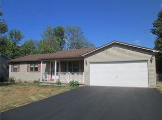 377 Guinevere Dr, Rochester, NY 14626